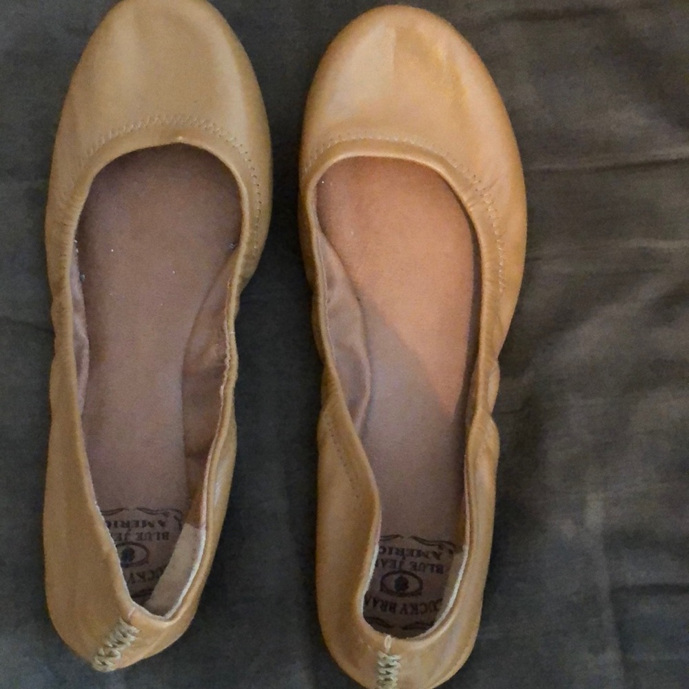 Woman’s size 8 Lucky Brand brown leather flats